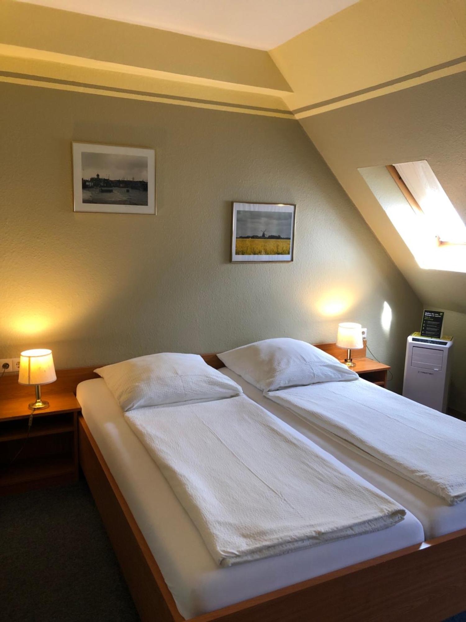 Garni Hotel-Pension Holum Neuharlingersiel Εξωτερικό φωτογραφία